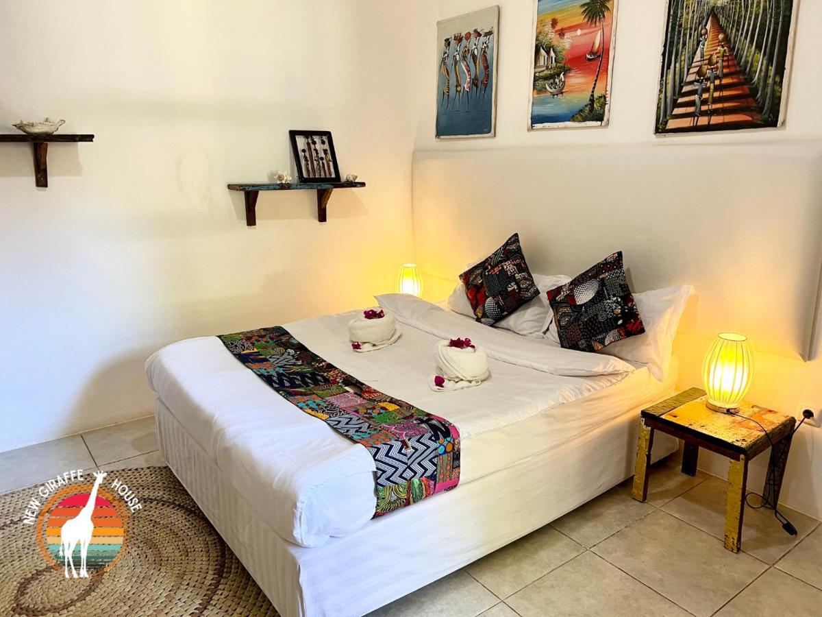 New Giraffe House Bed & Breakfast Vilanculos Exterior photo